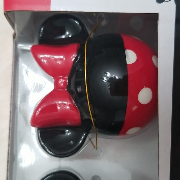 Disney Mickey and Minnie mouse salt and pepper shakers - Picture 5 of 5